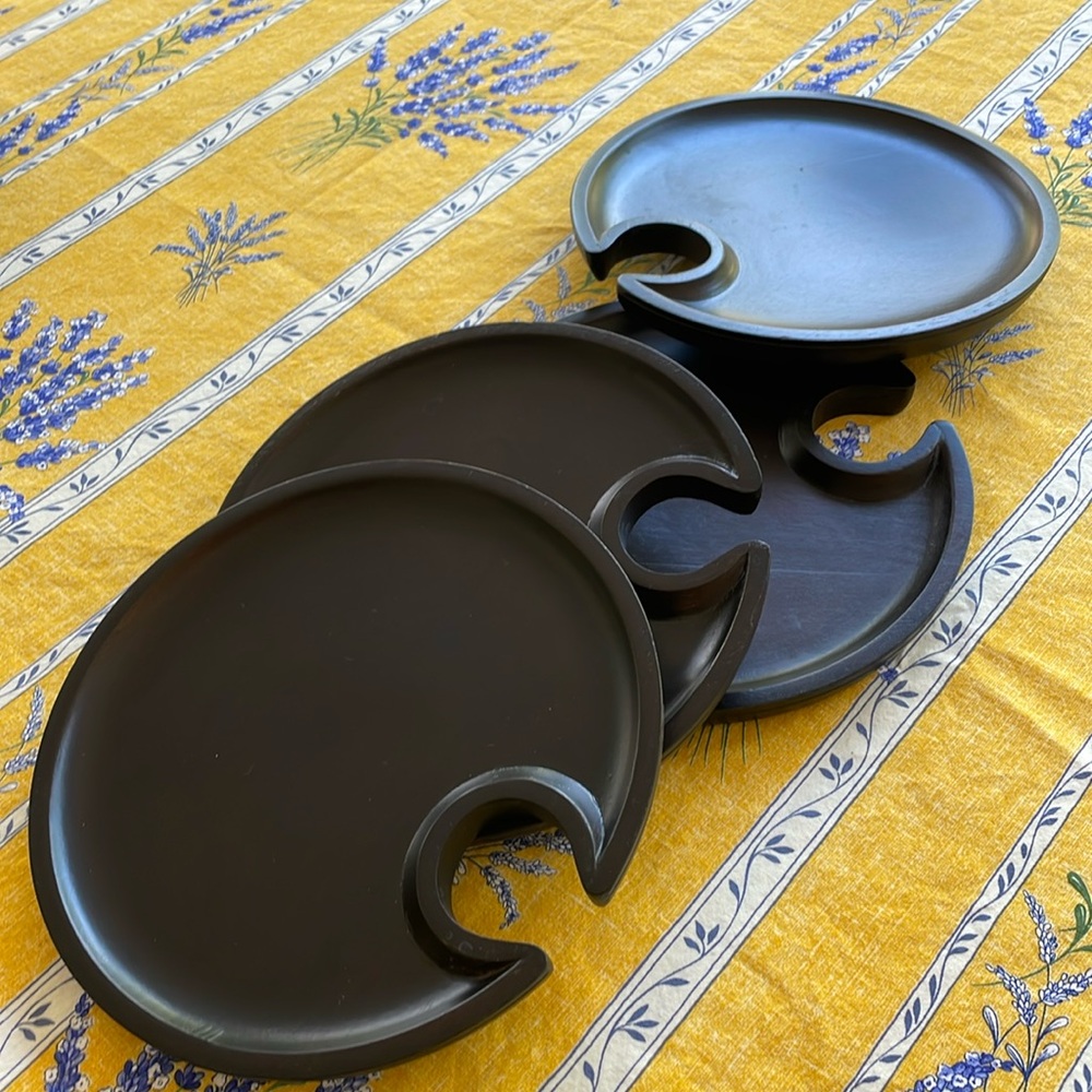Vintage Pottery Barn Set of 4 Mingling Plates